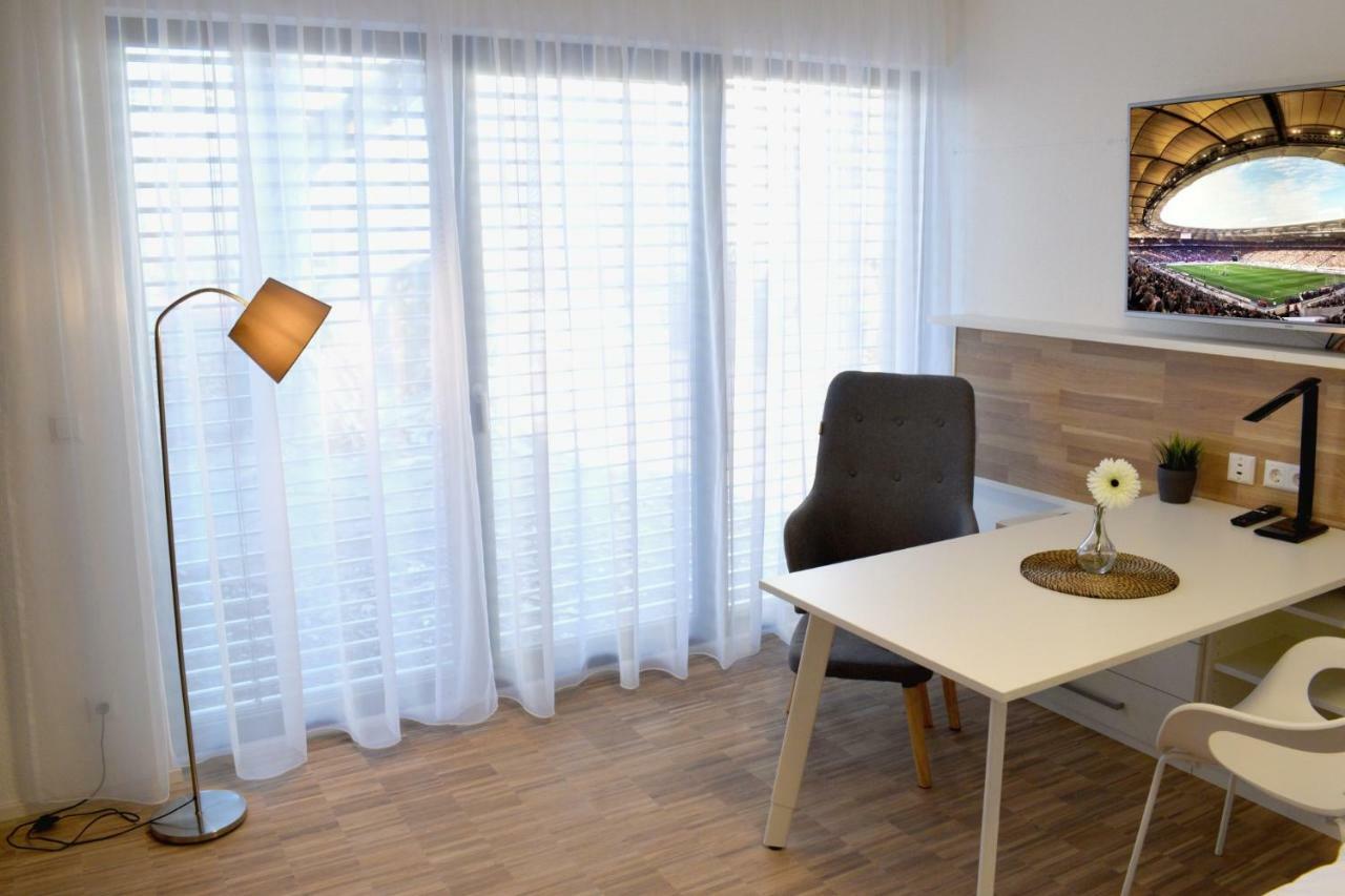 Отель New Age Boardinghaus P5 Хейльбронн Экстерьер фото